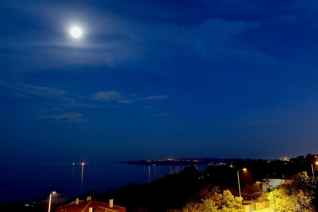 Ellinis Hotel Varna Exterior photo